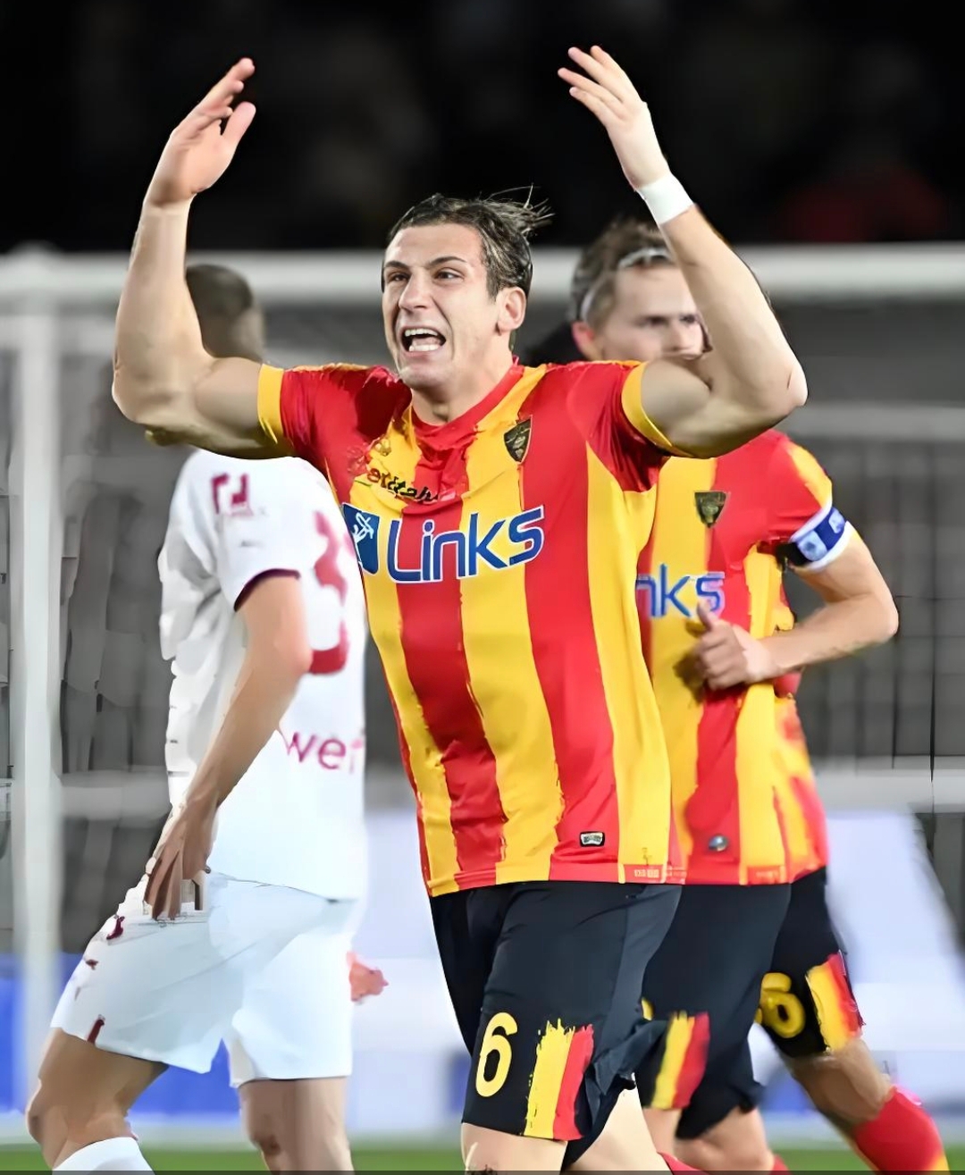 射手榜关于切尔西训练开放日，冲刺阶段止住颓势引欢呼，意大利杯在即，年轻球员得到机会的信息